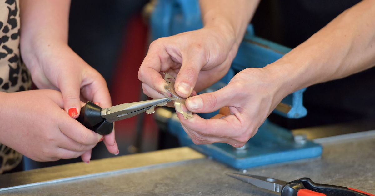 locksmith shop keys — Floral Park Locksmith