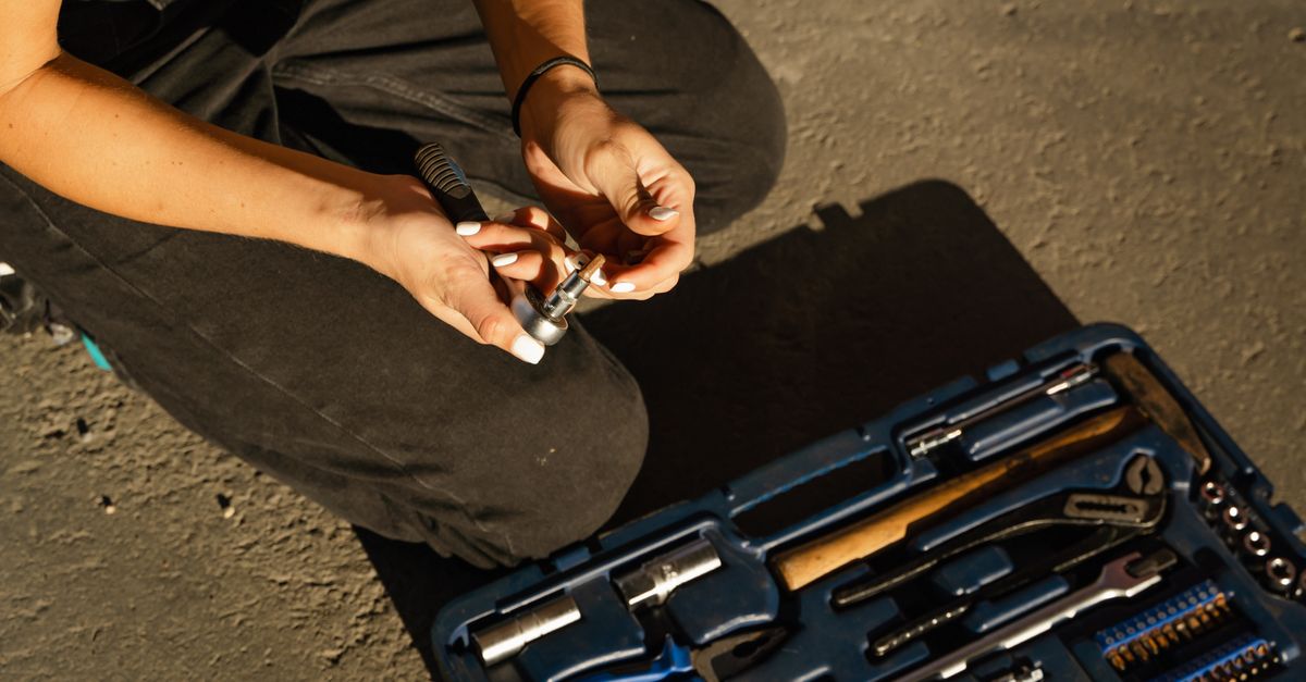 key maker professional — Floral Park Locksmith